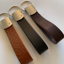 Load image into Gallery viewer, BLCK / CDR. Leather Keyhanger Brown
